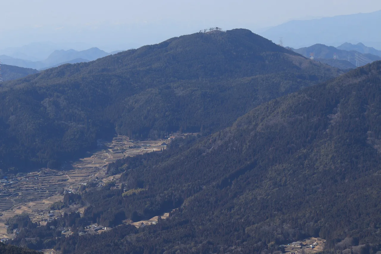 笠置山モーターパーク周辺の風景(Mount Kengyo from Mount Kasagi 2021-02-06)